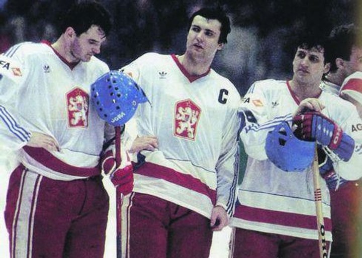 Kariéra legendy je celoživotné dielo. Lukáč volá po úcte